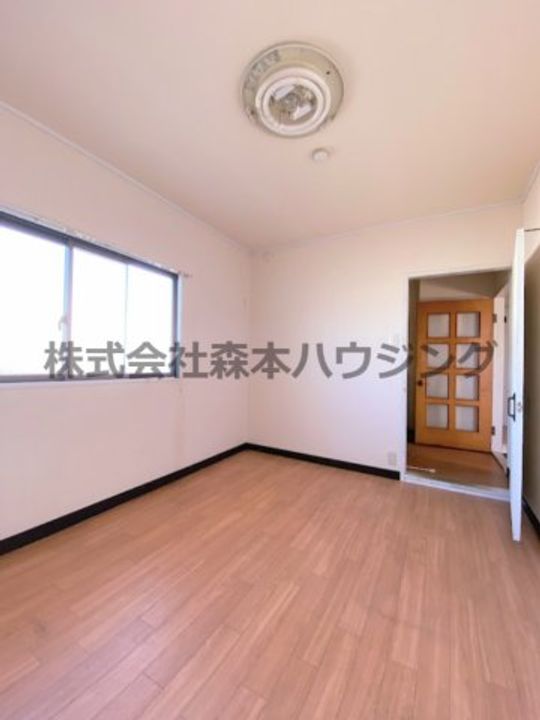 サンエス原田 301の内装