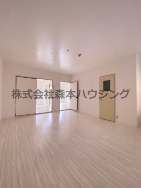 Residence Excelle 202の居間