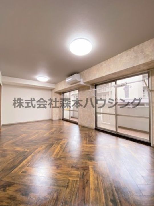 PHOENIX COURT 交野Ⅰ 309の居間