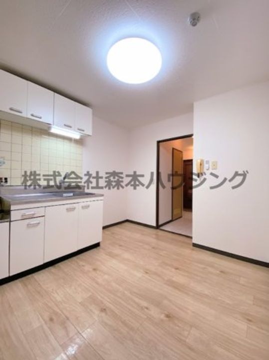 KBC四條畷ハイツ 306の居間