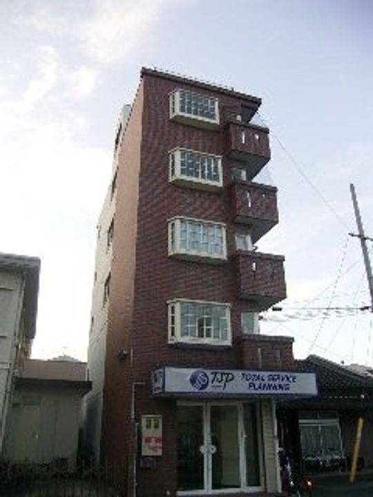 マンション稲垣の外観