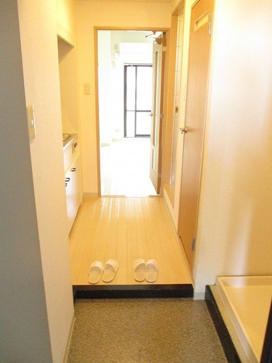 サンシティ四条西洞院の玄関