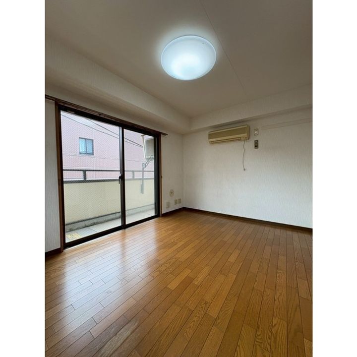 大坪ビル301の内装