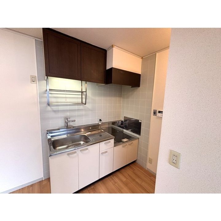 セジュール滝の原Bのキッチン