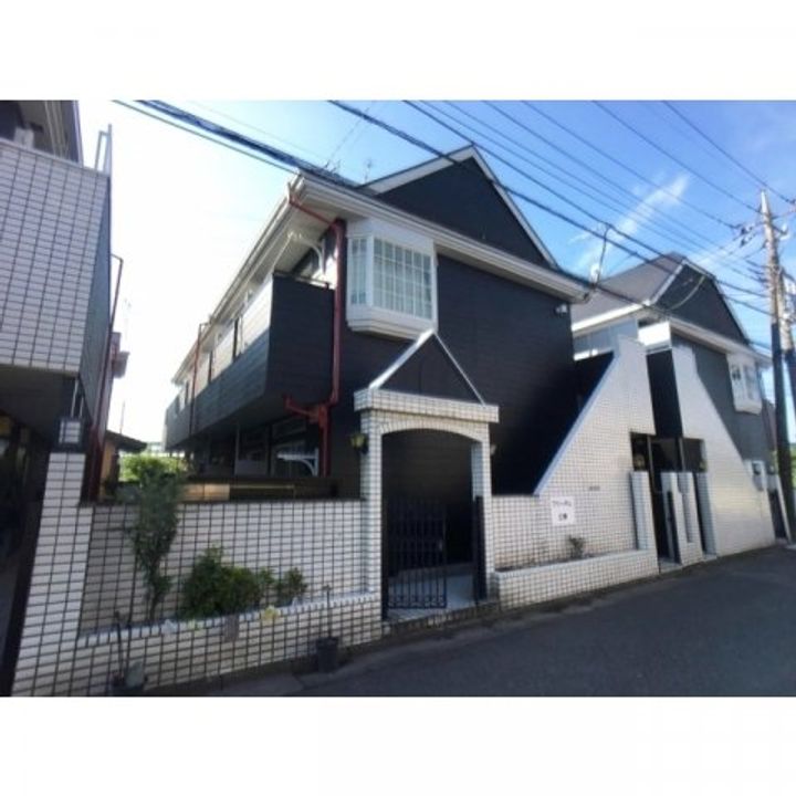 フリーダムC棟の外観