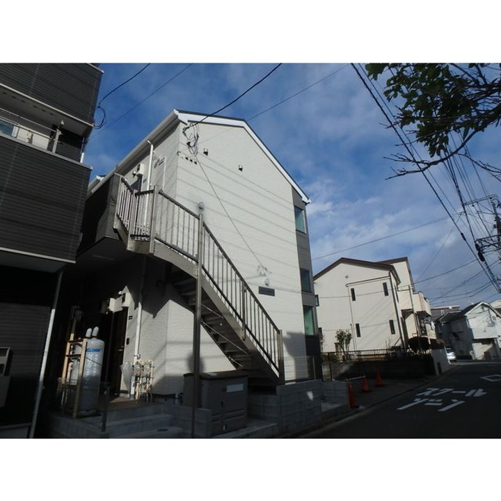 リュミエ妙蓮寺の外観