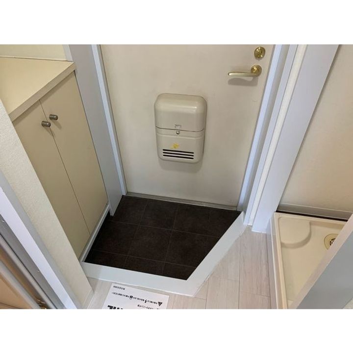 ドミトリー望星402の玄関