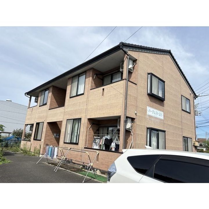 ハーヴェスト玉村の外観