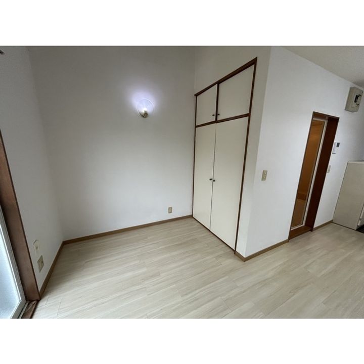 メゾンド貝塚の居間