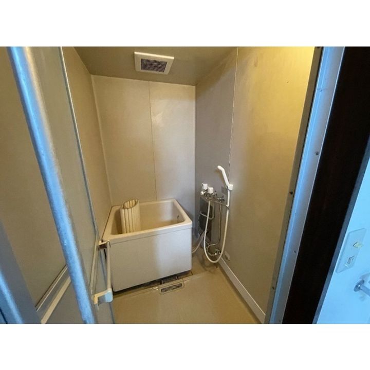 フォーブル綿貫1号棟の風呂