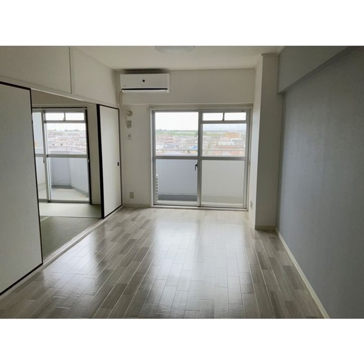 ヴィラ中川の居間