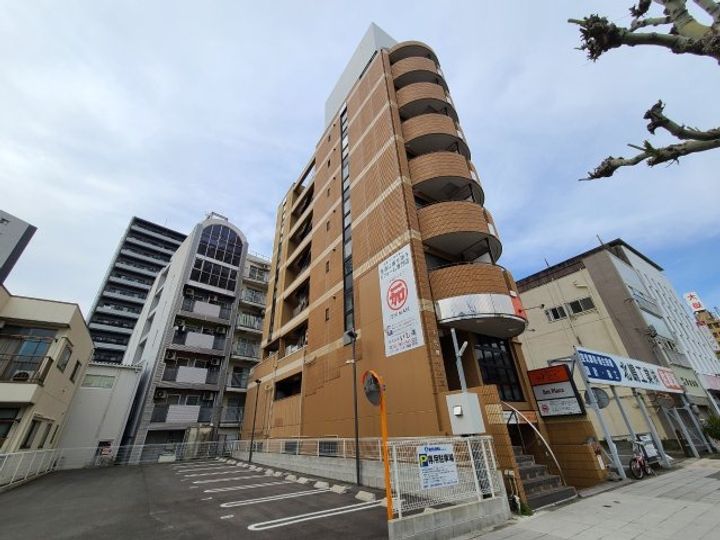 千代田ヒルズの外観