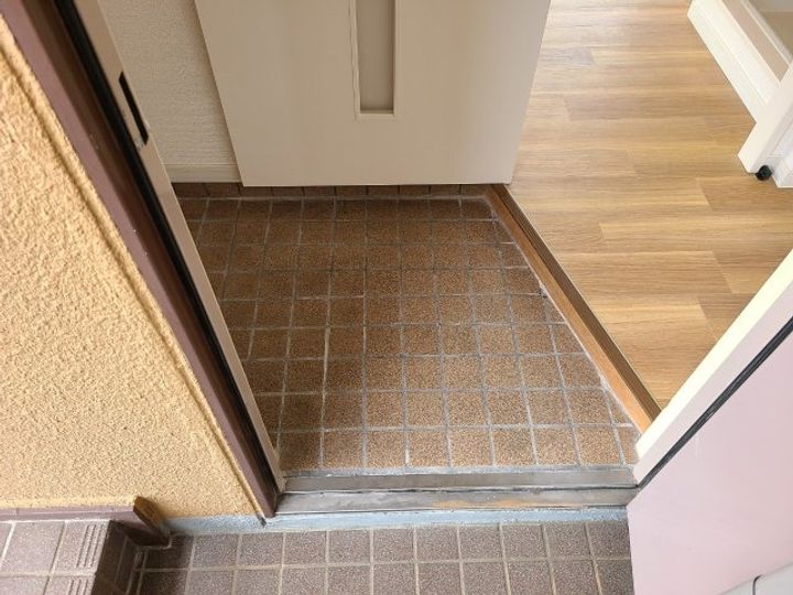 千代田ヒルズの玄関