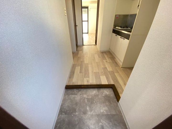 K・Sマンションの玄関