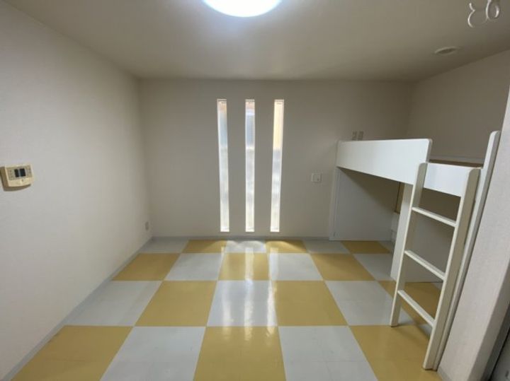 ウェリナ吹上の居間