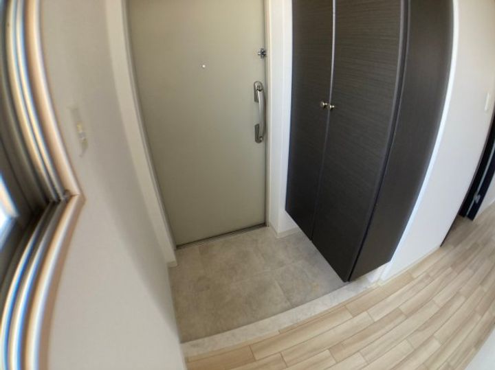 ミコノス山王の玄関