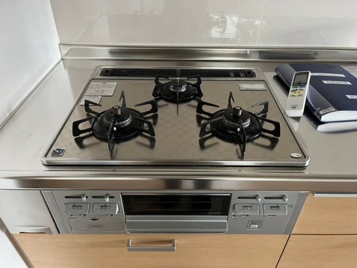 N apartmentのキッチン