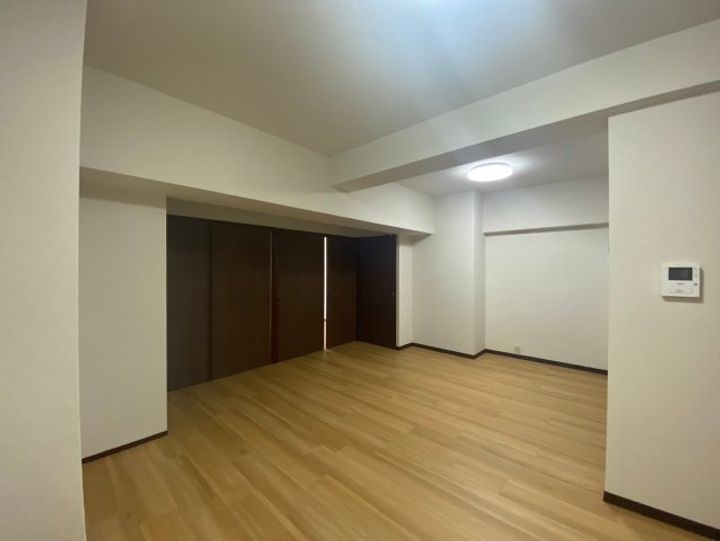 千代田マンションの居間