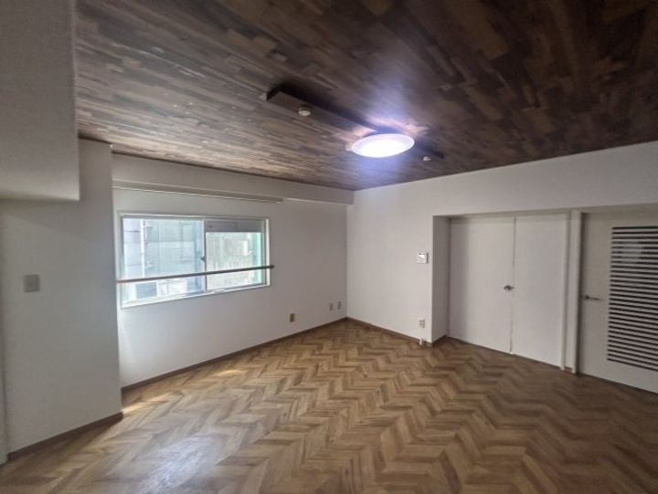 サンシティ瓦町の居間