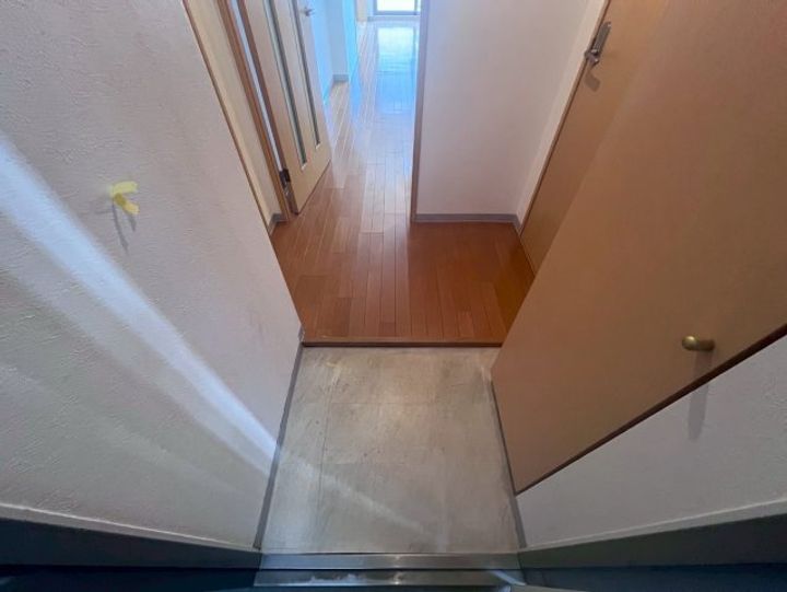 セントラルコート千代田の玄関