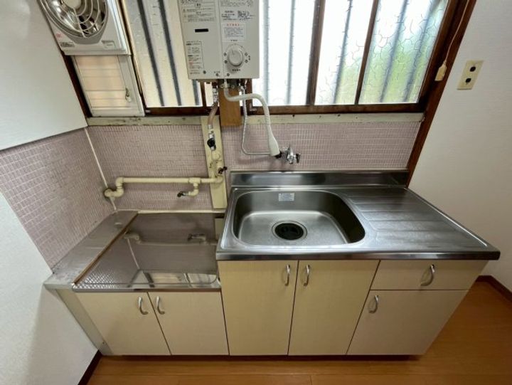 愛知県名古屋市南区元桜田町2丁目(一戸建)の賃貸物件のキッチン