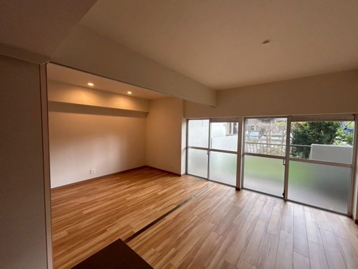 ユーハウス名駅南B棟の居間