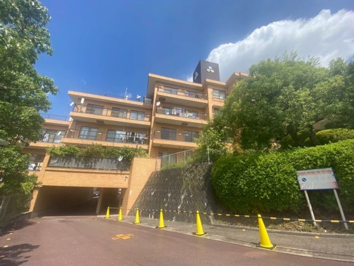 三旺マンション第三東山の外観