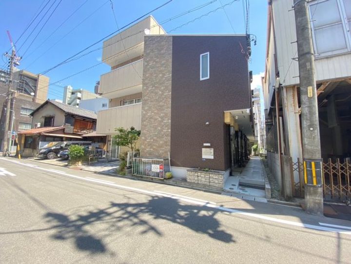 グランドステージ新栄の外観