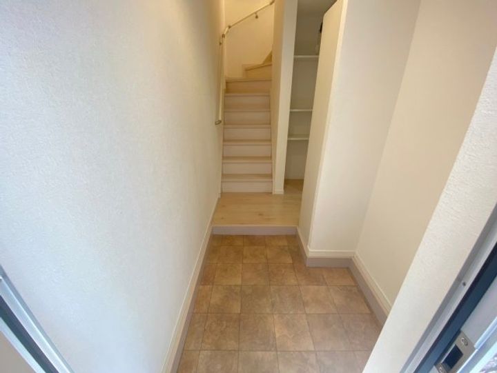 グランドステージ新栄の玄関