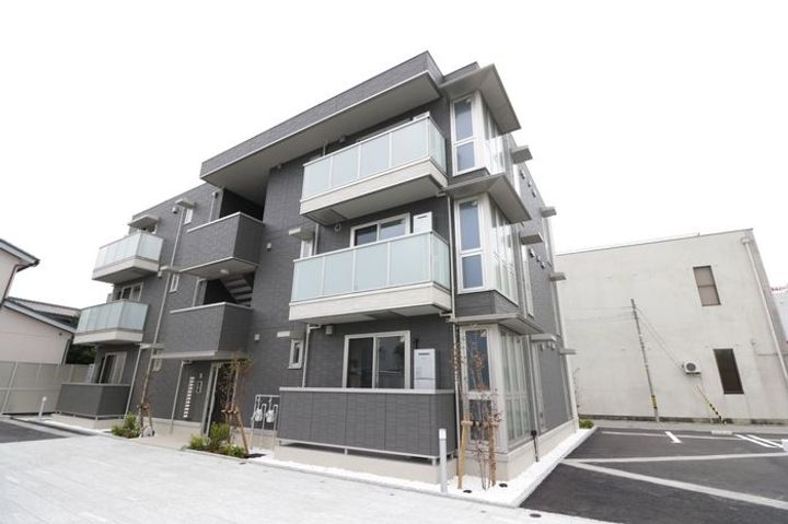 富山県富山市花園町2丁目(アパート)の賃貸物件の外観