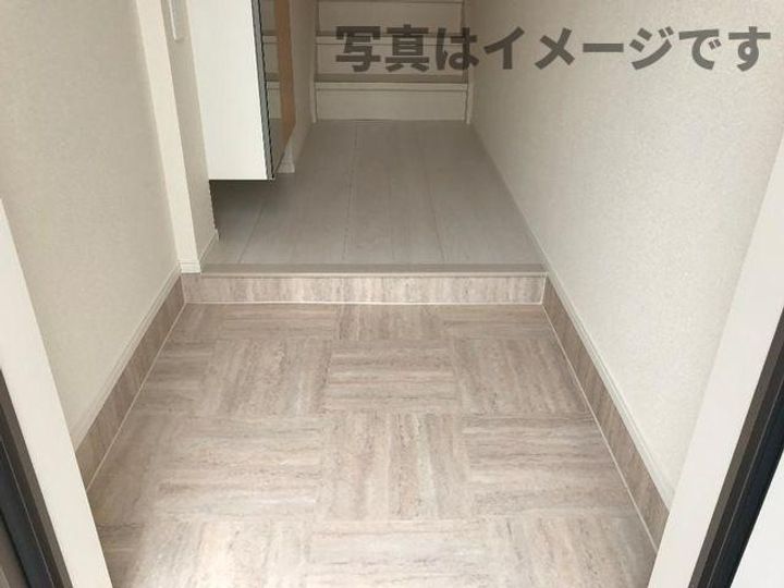 クレスト蓮の玄関