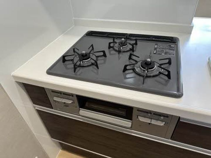 富山県射水市枇杷首(アパート)の賃貸物件のキッチン