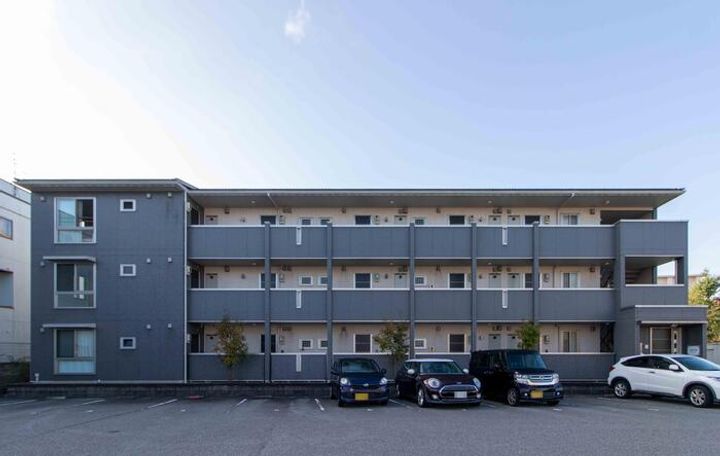 富山県高岡市戸出町3丁目(アパート)の賃貸物件の外観
