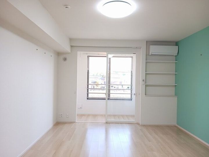 富山県富山市北代(アパート)の賃貸物件の居間