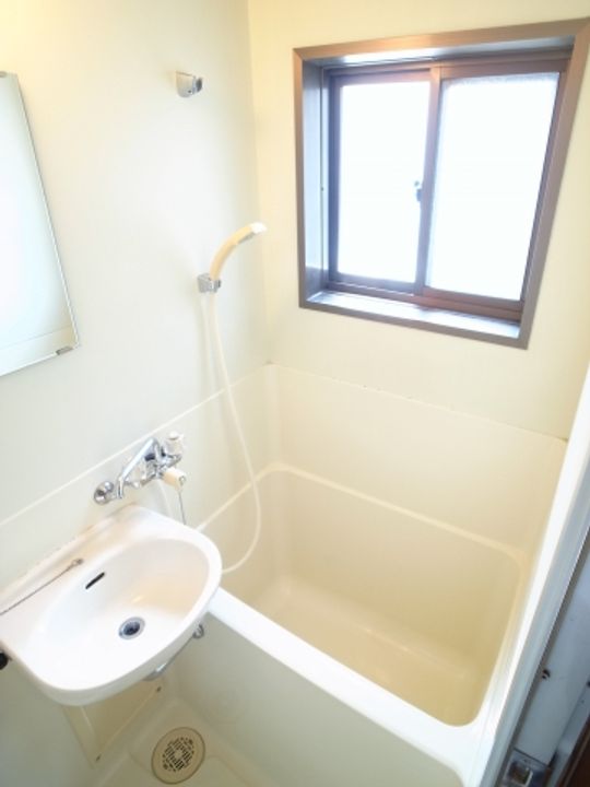 ガーデンハイツCの風呂