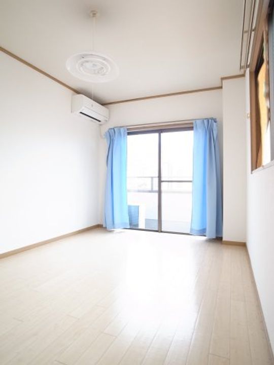 ラ・バレルージュⅠの居間