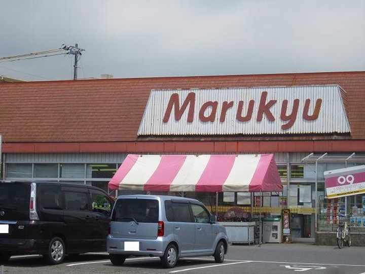 ラーゴム Aの周辺