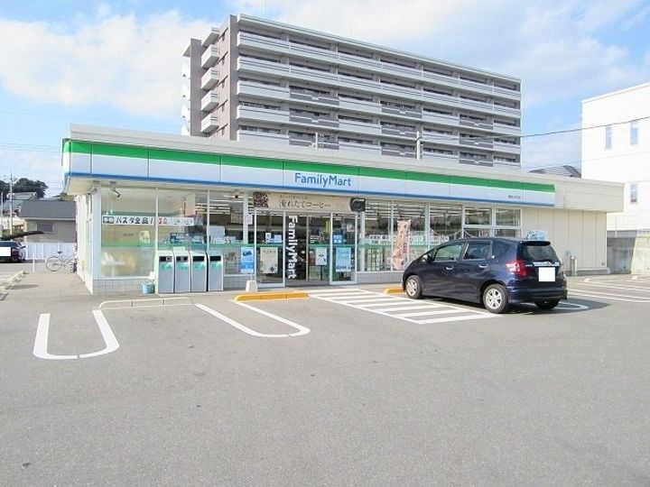 ラーゴム Aの周辺