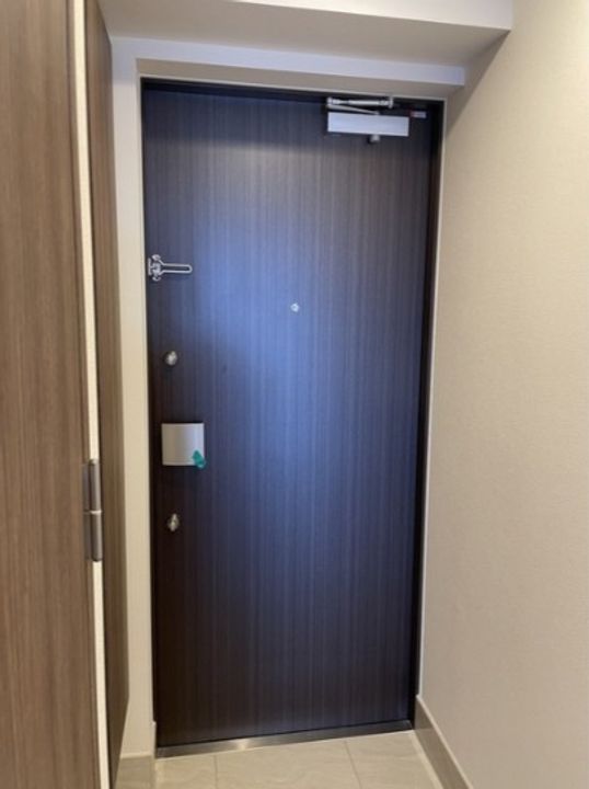 Neo Urban Residence Komagomeの玄関