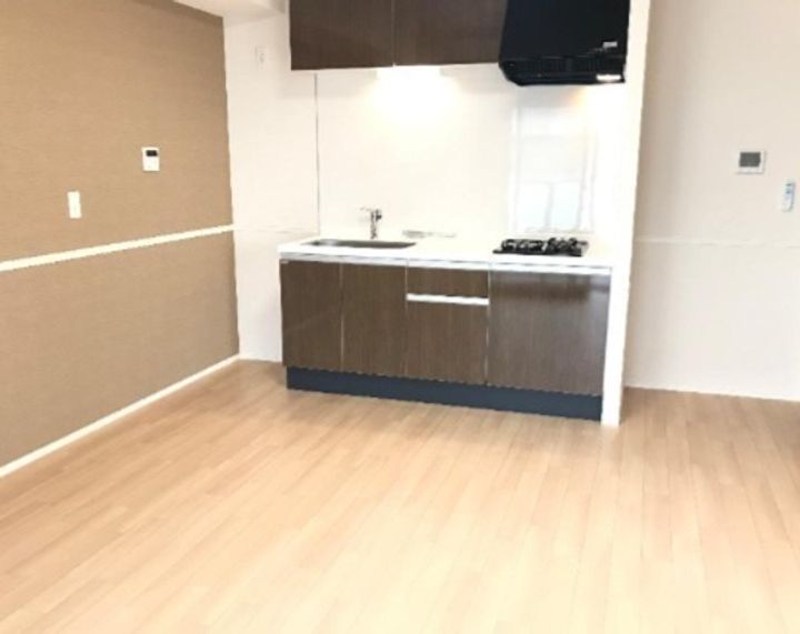 東京都墨田区本所1丁目の賃貸マンションの居間