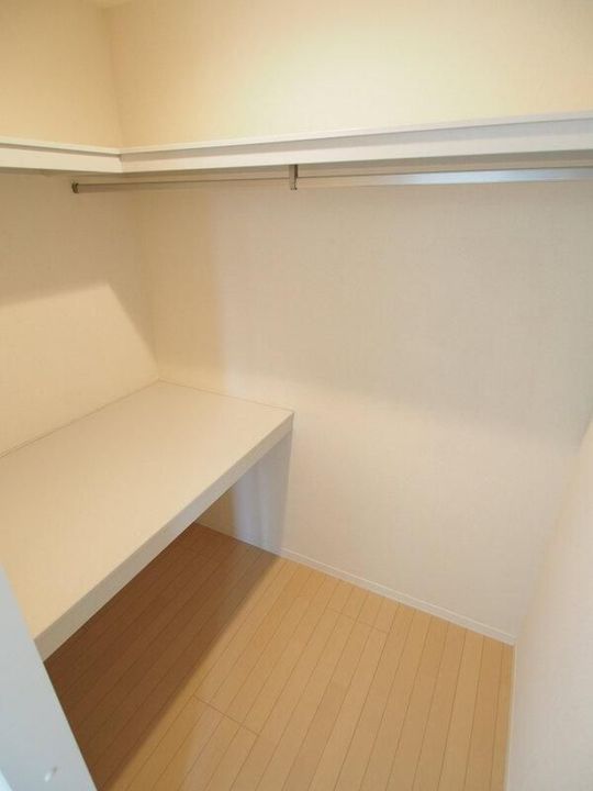 東京都豊島区池袋2丁目の賃貸マンションの内装