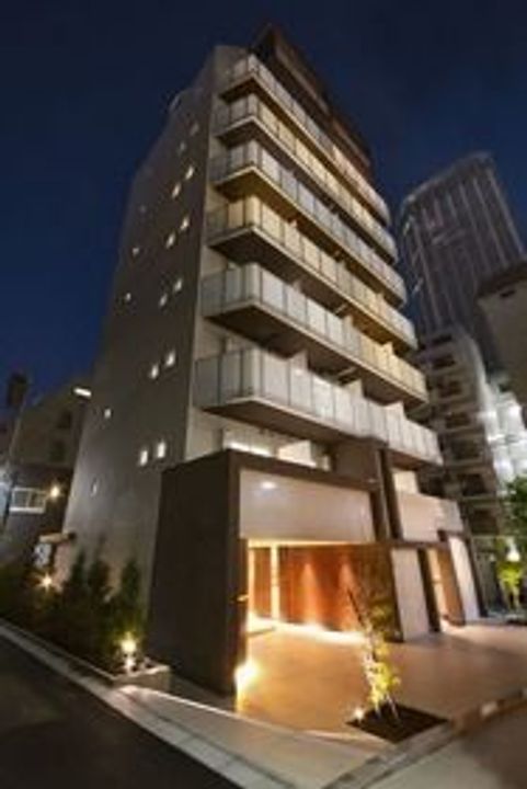 東京都新宿区新宿5丁目の賃貸マンションの外観