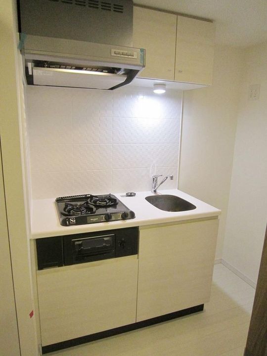 東京都港区西新橋3丁目の賃貸マンションのキッチン
