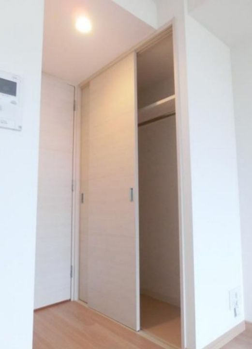 東京都新宿区百人町1丁目の賃貸マンションの内装