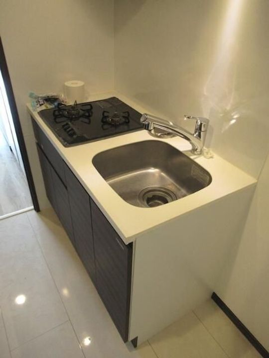 東京都荒川区東尾久1丁目の賃貸マンションのキッチン