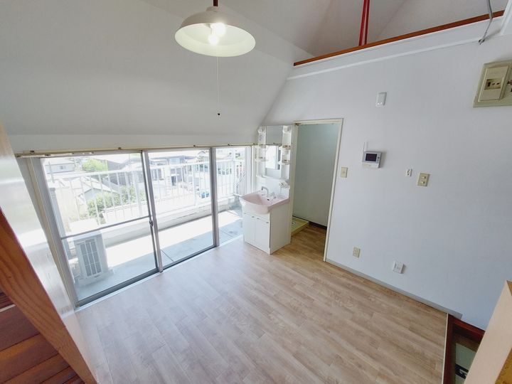 ビームス502の居間