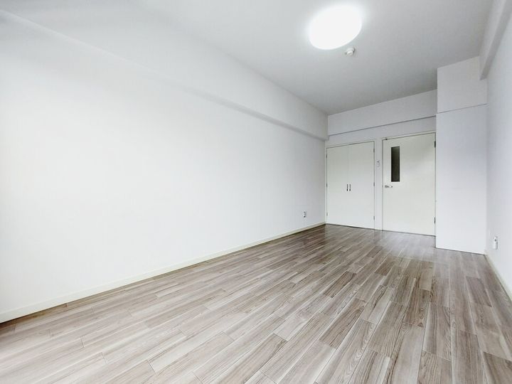 グランドハイム朝生田302の内装