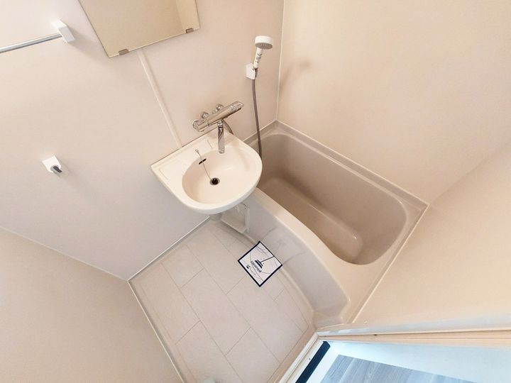 グランドハイム朝生田302の風呂