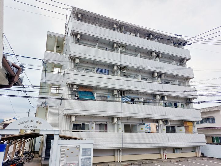 メゾン・ド・リセ307の外観