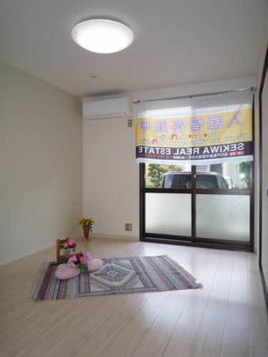 KABIEN A棟102の居間